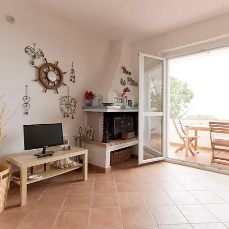 Play Piano With Seaview * Cala Gonone